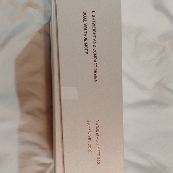 Hair Dryer Brush - Picture 6 of 7